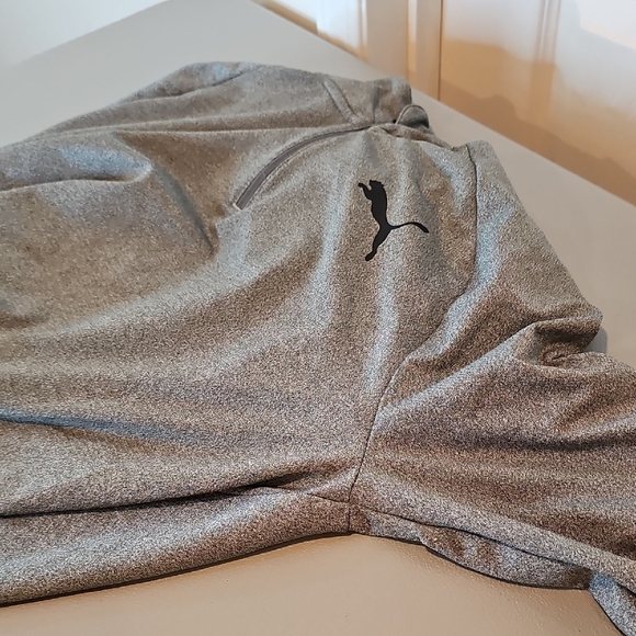 Puma Medium Charcoal Gray Athletic Pullover - Picture 9 of 10